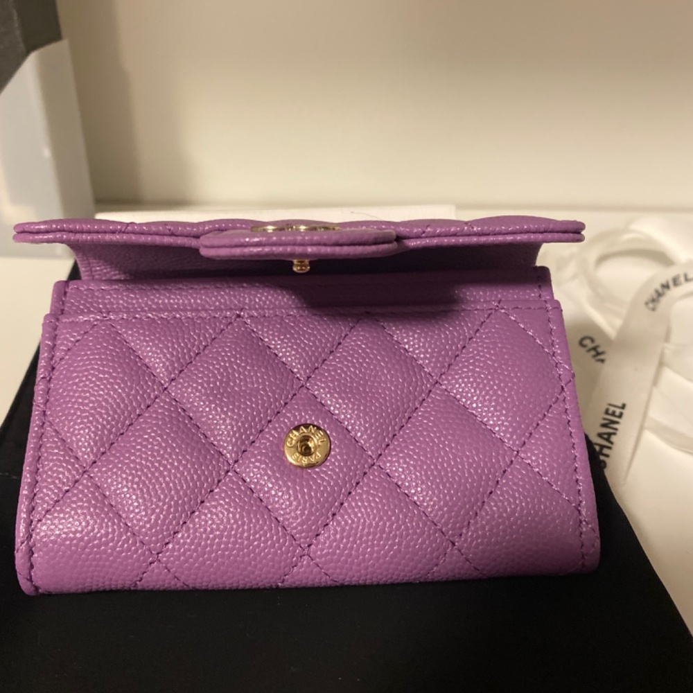 [SOLD] Chanel classic flap cardholder - Picture 4 of 6